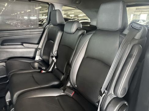 Used 2023 Honda Odyssey EX-L image 21