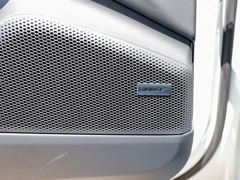 New 2025 Porsche Macan Electric image 22