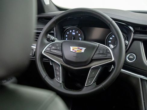 New 2025 Cadillac XT5 Sportv w/ Technology Package image 11