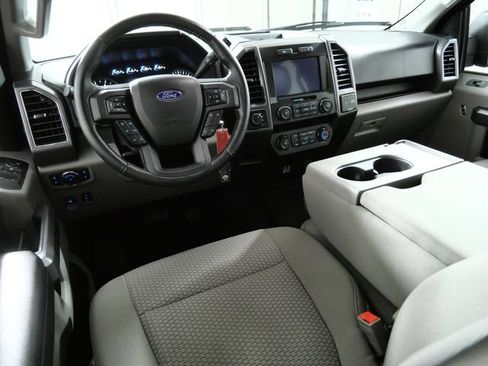 Used 2019 Ford F150 XLT w/ Equipment Group 302A Luxury AWD/4WD image 4