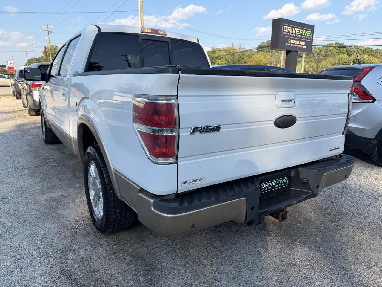 Used 2011 Ford F150 Lariat RWD image 3