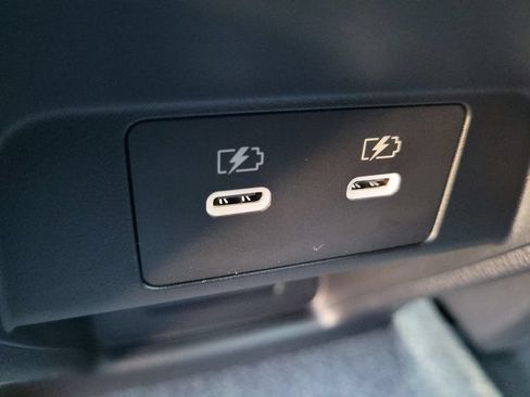 New 2026 Mitsubishi Outlander LE FWD image 9