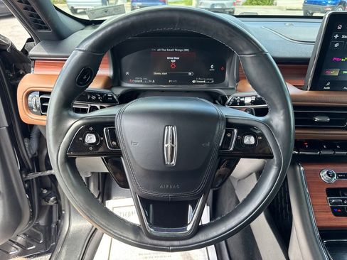 Used 2023 Lincoln Aviator Reserve w/ Equipment Group 201A AWD/4WD image 36