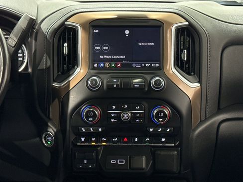 Used 2021 Chevrolet Silverado 3500 High Country image 12