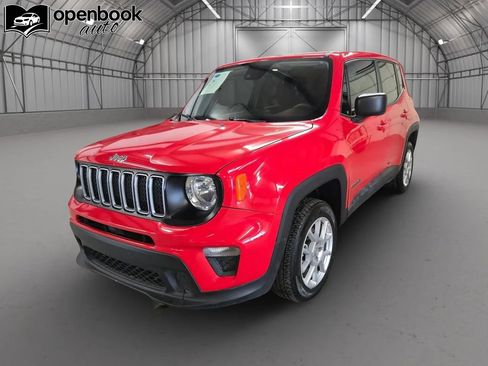 Used 2023 Jeep Renegade Latitude AWD/4WD image 1