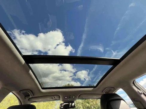 Used 2016 Kia K900 Luxury w/ VIP Plus Package image 24