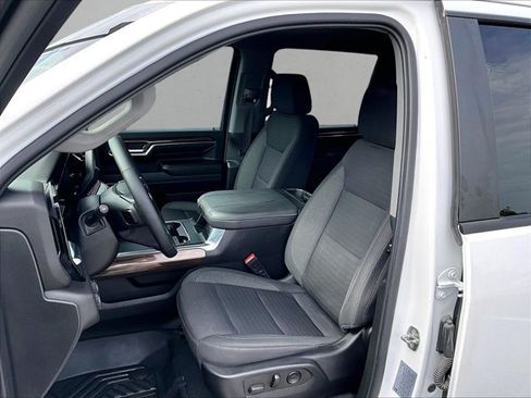 Used 2024 Chevrolet Silverado 2500 LT AWD/4WD image 24