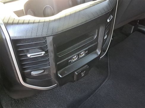 Used 2025 RAM 1500 Big Horn image 8