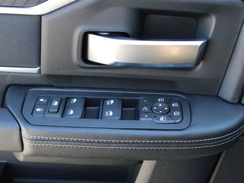 New 2026 RAM 3500 Big Horn AWD/4WD image 31