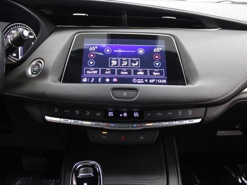 Used 2023 Cadillac XT4 Premium Luxury AWD/4WD image 45