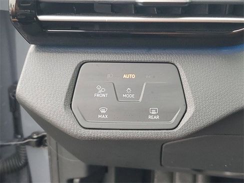 Certified 2023 Volkswagen ID.4 Pro S Plus image 30