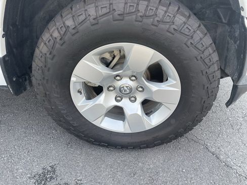 Used 2023 RAM 1500 Big Horn image 31