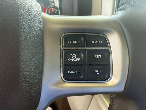 Used 2013 RAM 1500 Laramie w/ Convenience Group image 27