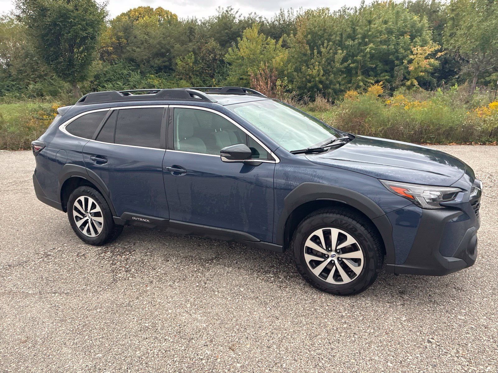 Certified 2025 Subaru Outback Premium AWD/4WD image 12