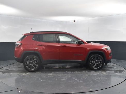 New 2026 Jeep Compass Latitude AWD/4WD image 11