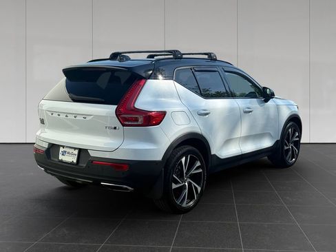 Used 2020 Volvo XC40 T5 R-Design AWD/4WD image 5