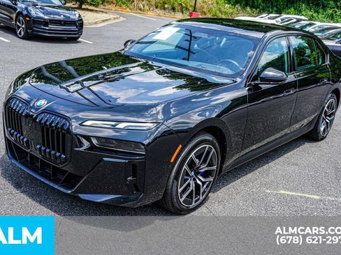 Used 2023 BMW 760i xDrive AWD/4WD image 14