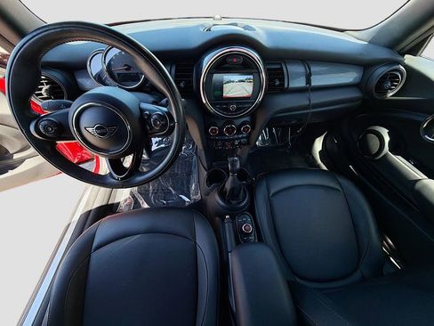 Used 2019 MINI Cooper Signature w/ Signature Upholstery Package image 15