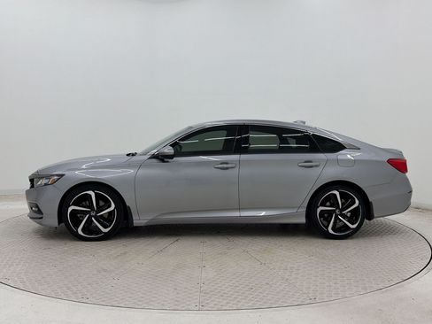 Used 2020 Honda Accord Sport image 2