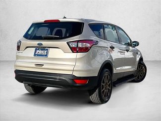 Used 2018 Ford Escape S video 2