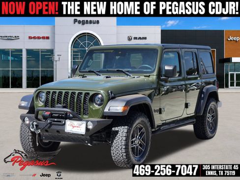 Used 2024 Jeep Wrangler Unlimited Sport AWD/4WD image 2