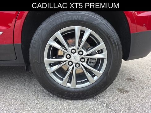Used 2021 Cadillac XT5 Premium Luxury FWD image 16
