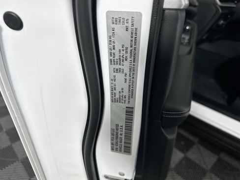 Used 2022 Jeep Grand Cherokee Limited 4xe w/ Luxury Tech Group II image 12