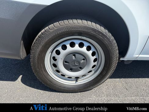 Used 2023 Mercedes-Benz Metris image 14