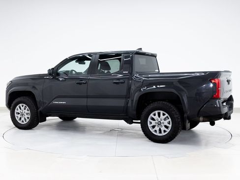 Used 2025 Toyota Tacoma SR5 AWD/4WD image 6