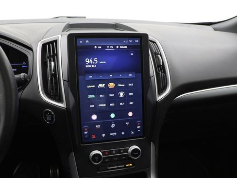 Used 2022 Ford Edge ST-Line image 22