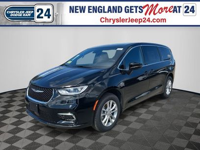 New 2026 Chrysler Pacifica Select