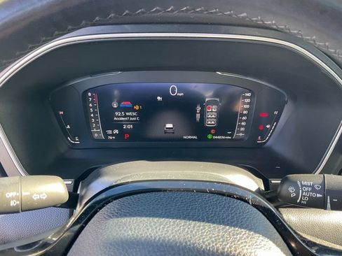 Used 2024 Honda Pilot Elite image 11