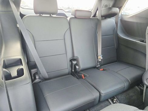 Used 2026 Chevrolet Traverse Z71 w/ Driver Confidence Package image 13