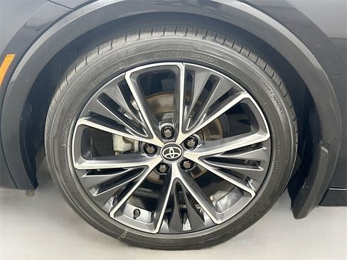 Used 2024 Toyota Prius XLE image 27