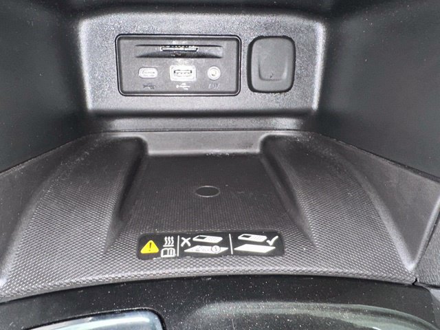 Used 2022 Chevrolet Equinox Premier AWD/4WD image 39