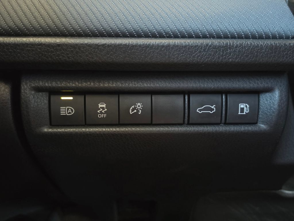 Used 2025 Toyota Camry SE FWD image 20