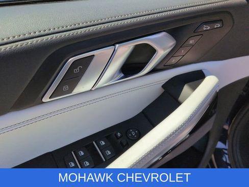 Used 2026 BMW X6 xDrive40i w/ Premium Package AWD/4WD image 25