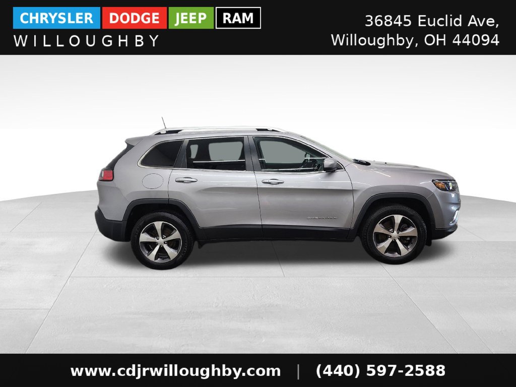 Used 2020 Jeep Cherokee Limited w/ Advanced Safety Group AWD/4WD image 4