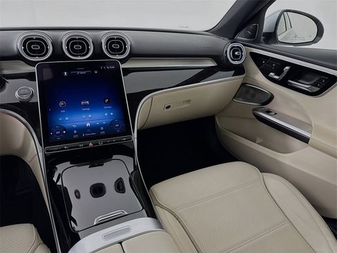 Used 2022 Mercedes-Benz C 300 Sedan image 24