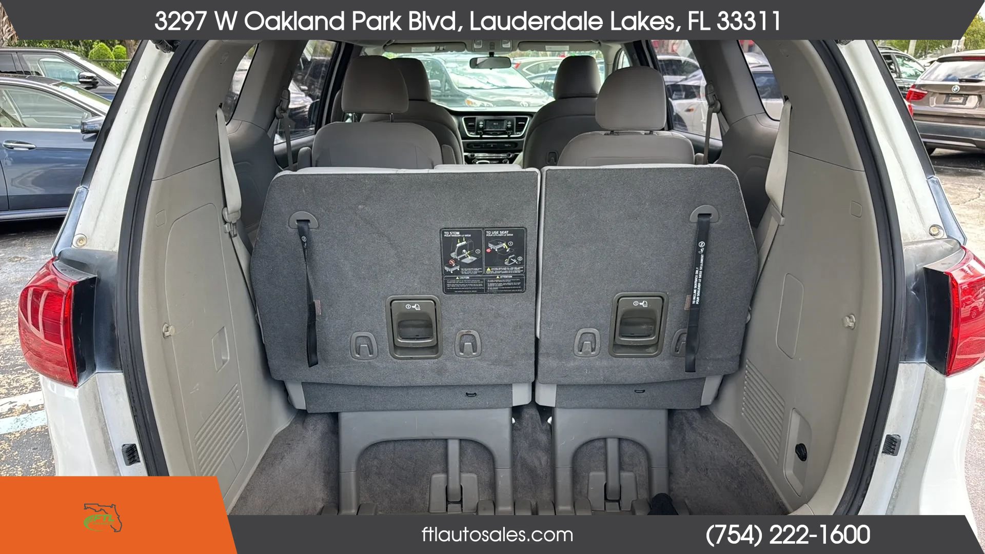 Used 2017 Kia Sedona L FWD image 31