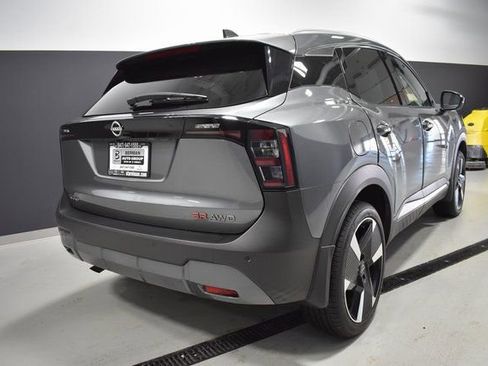 Certified 2025 Nissan Kicks SR image 8