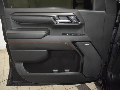 Used 2024 GMC Sierra 2500 AT4 w/ AT4 Premium Plus Package AWD/4WD image 55