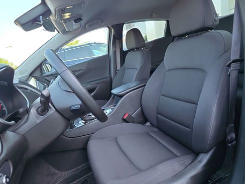 Used 2025 Chevrolet Malibu RS FWD image 11