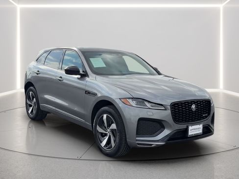 Used 2025 Jaguar F-PACE R-Dynamic S AWD/4WD image 36