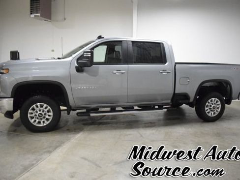 Used 2025 Chevrolet Silverado 2500 LT w/ Convenience Package image 2