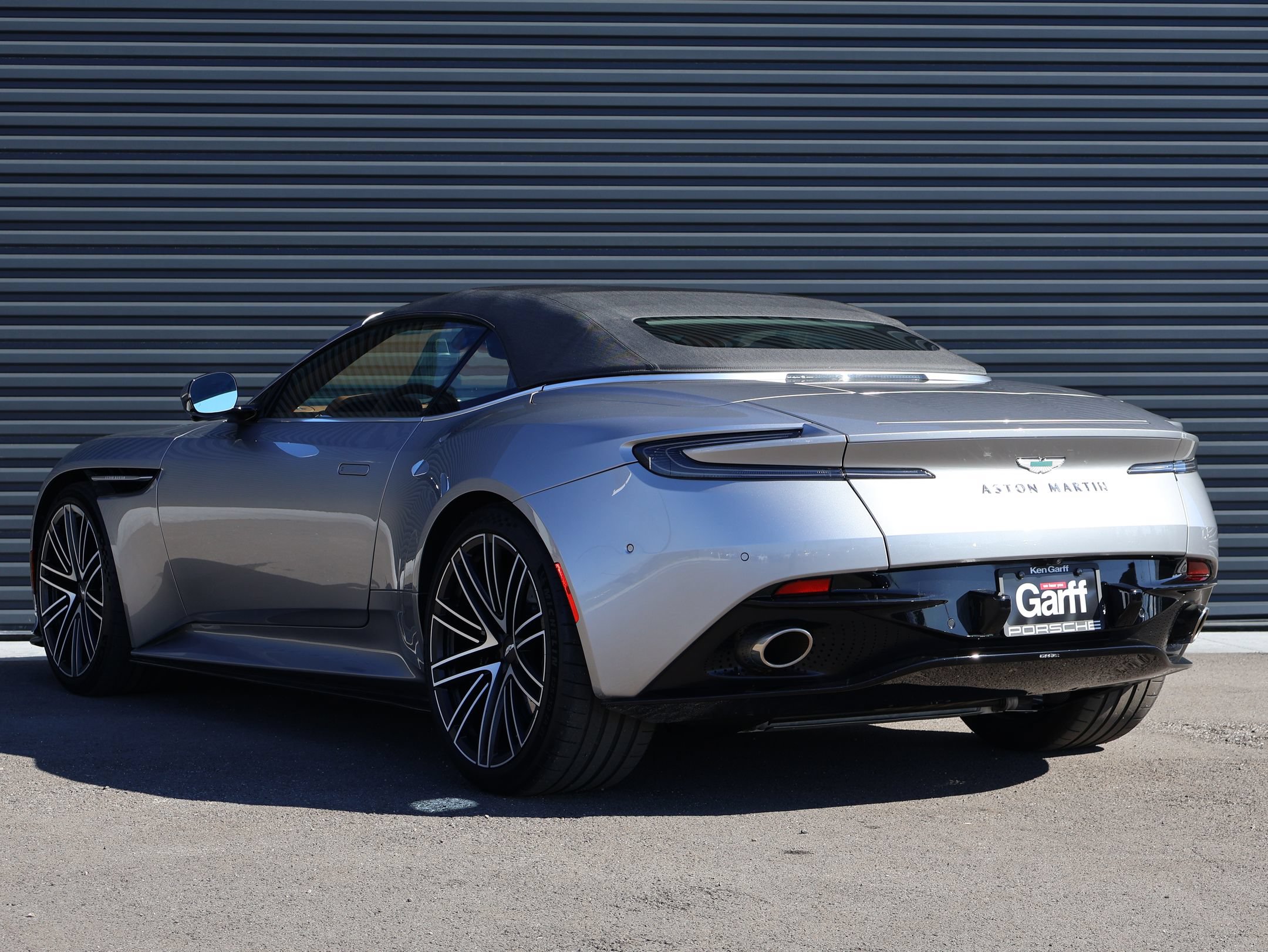 Used 2024 Aston Martin DB12 Convertible RWD image 8