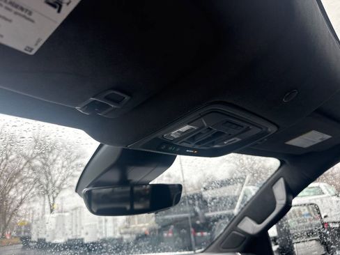 Used 2025 GMC Sierra 2500 AT4X image 45