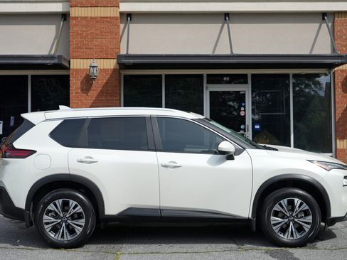 Used 2023 Nissan Rogue SV w/ SV Premium B Package FWD image 47