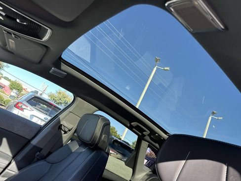 New 2025 Cadillac Optiq Sport 2 w/ LPO, ONYX Package image 17