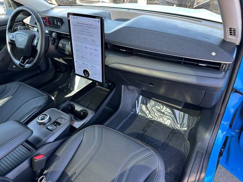 Used 2024 Ford Mustang Mach-E Premium image 10